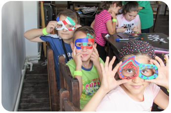 Atelier de Confectionat Mascute in Tabara de copii DIstractX
